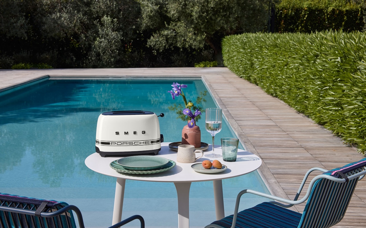 smeg x porsche two slice toaster