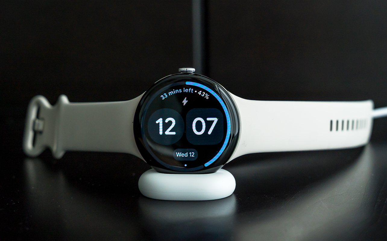 Google Pixel Watch 4 battery charging.