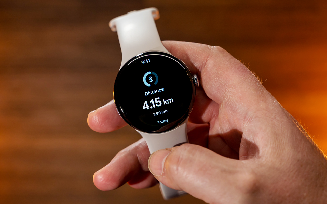 Google Pixel Watch 4 exercise tracking.