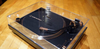 AT-LP120XUSB turntable