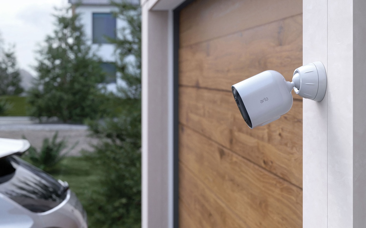 Arlo Ultra 2 Spotlight Camera
