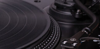 Close up shot of the Audio Technica AT-LP120XUSB turntable