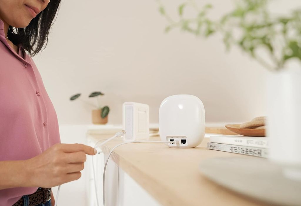 Nest Wi-Fi Mesh is getting connected by a user.