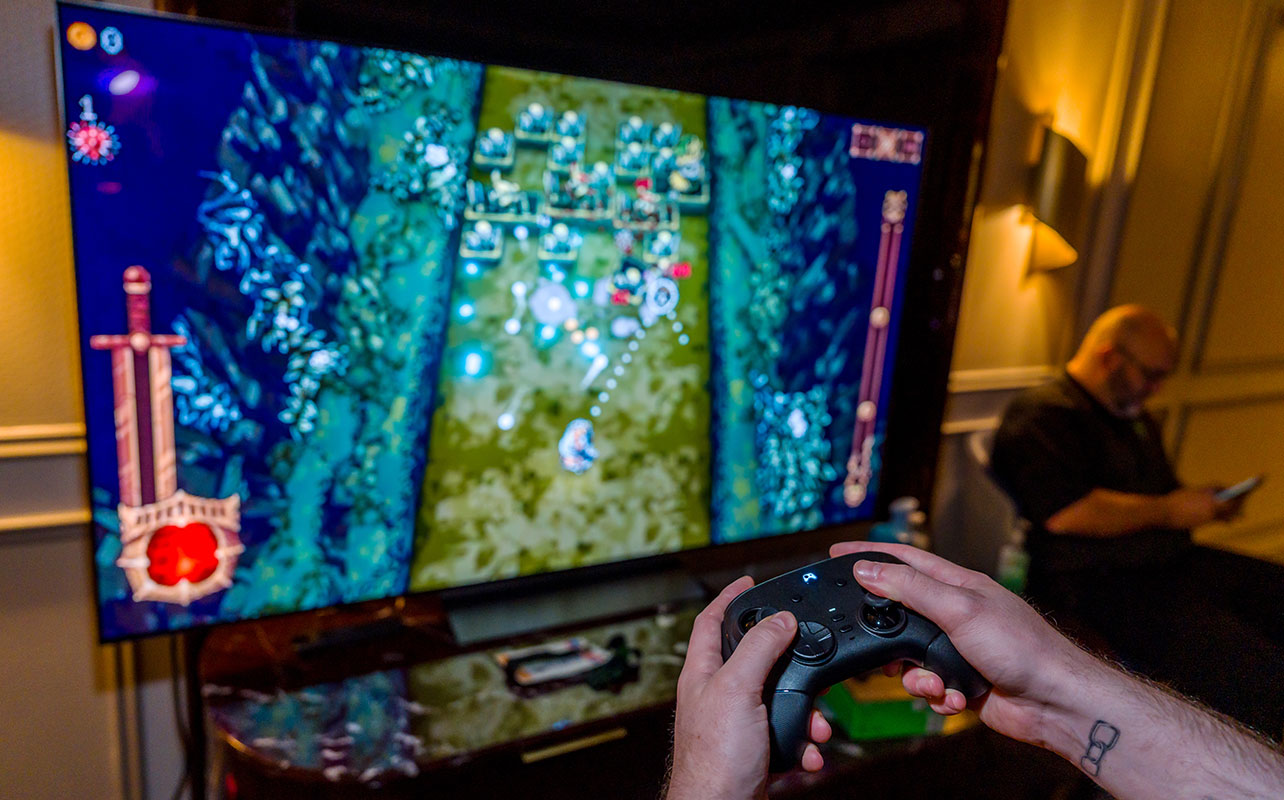 Razer Wolverine V3 Bluetooth gameplay at CES 2026