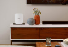 How to set up a Wi-Fi 7 router: a step-by-step guide Eero 7 Wi-Fi router on a table.