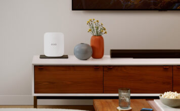 Eero 7 Wi-Fi router on a table.