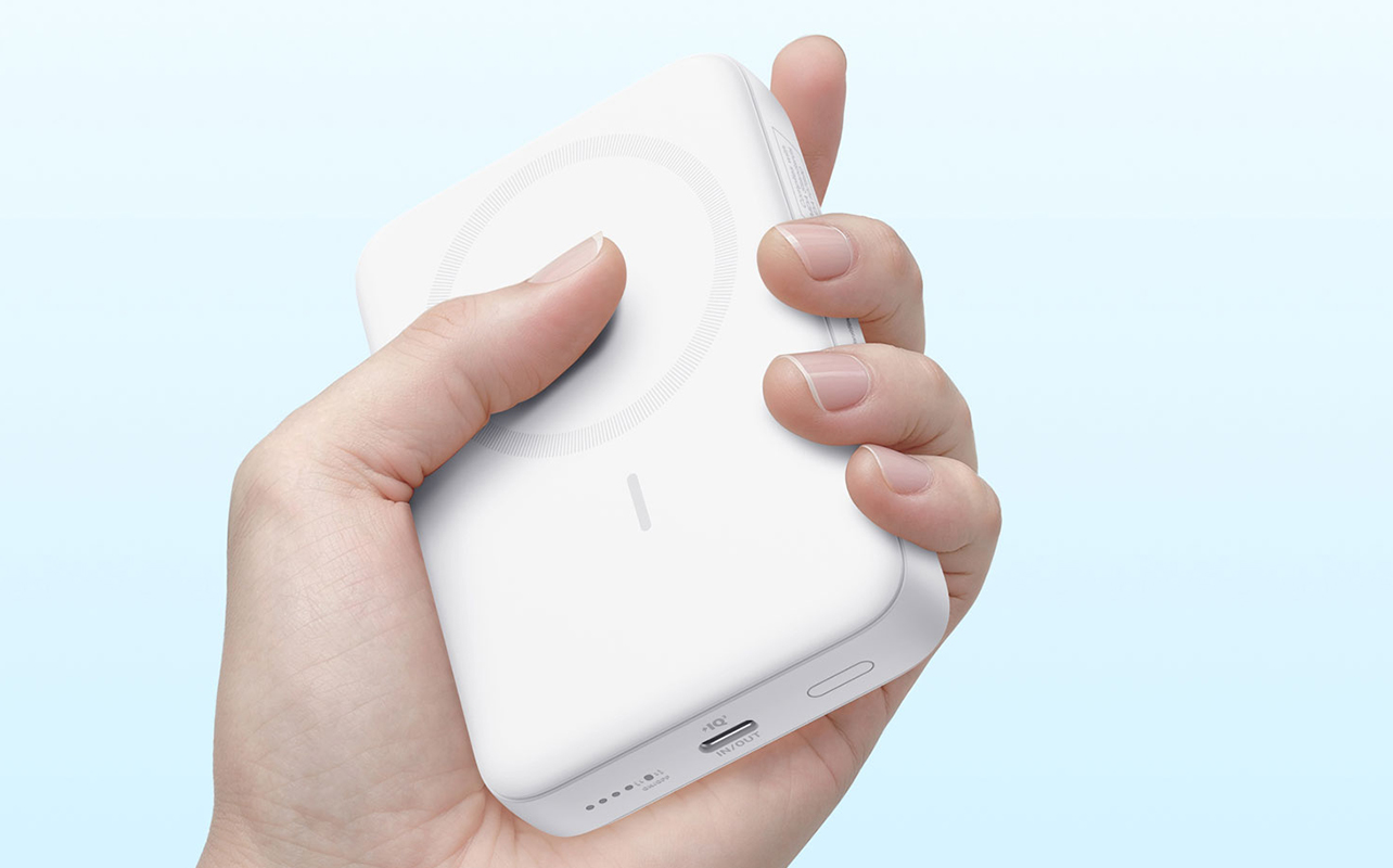Compact MagSafe power bank