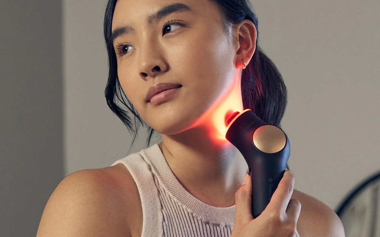 Professional vs. at-home beauty devices - Theraface