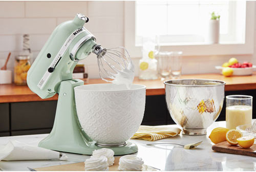 Tilt-head mixers: flexible and intuitive for everyday cooking