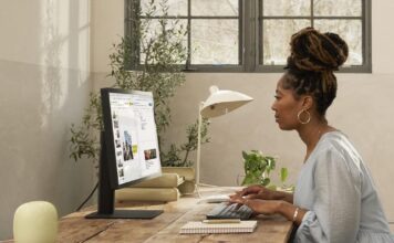 A women working on her computer.