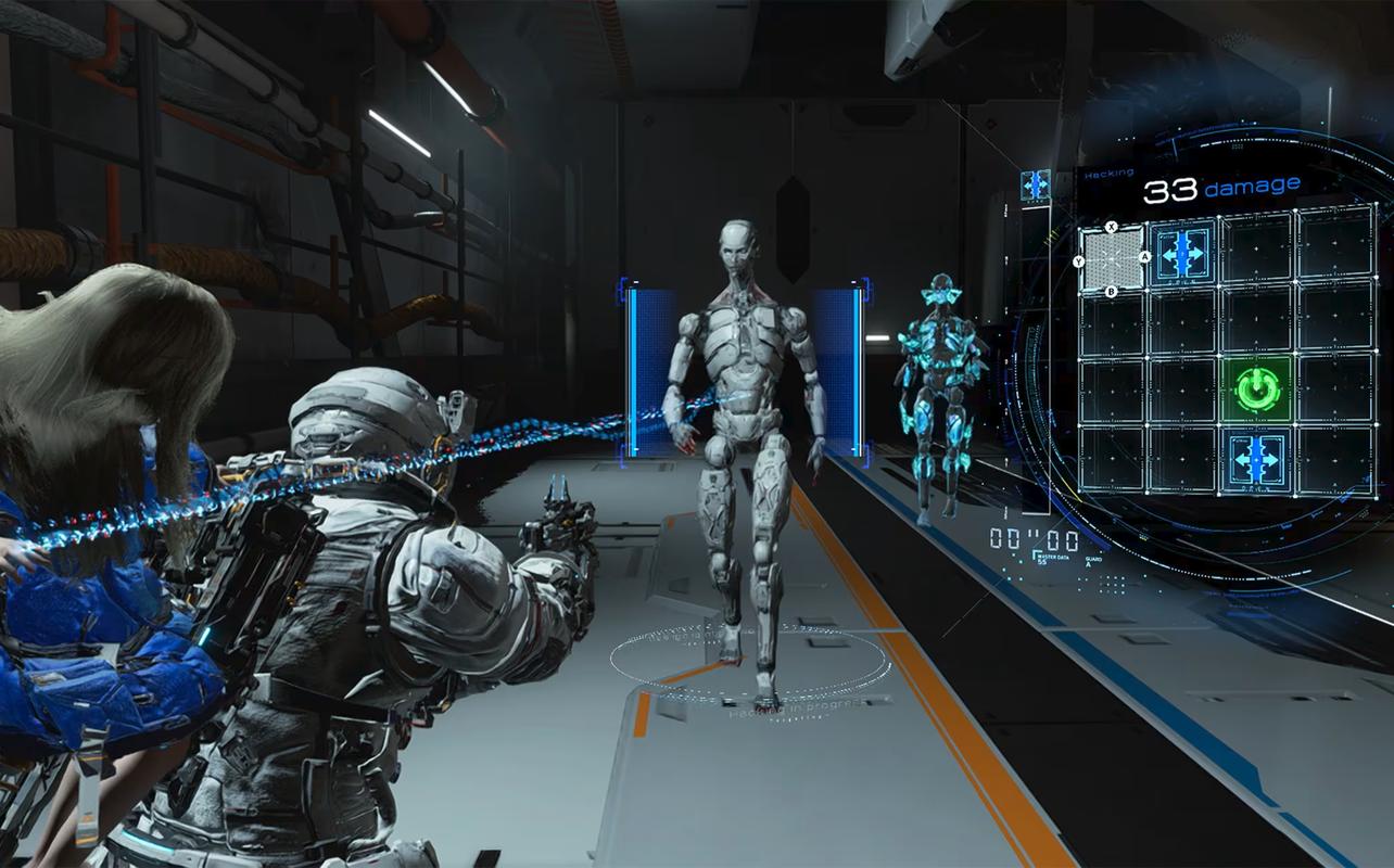 Vue à la troisième personne dans un centre de données de Pragmata, où Hugh et Diana effectuent une séquence complexe de décryptage holographique pendant que des robots quadrupèdes observent au loin.