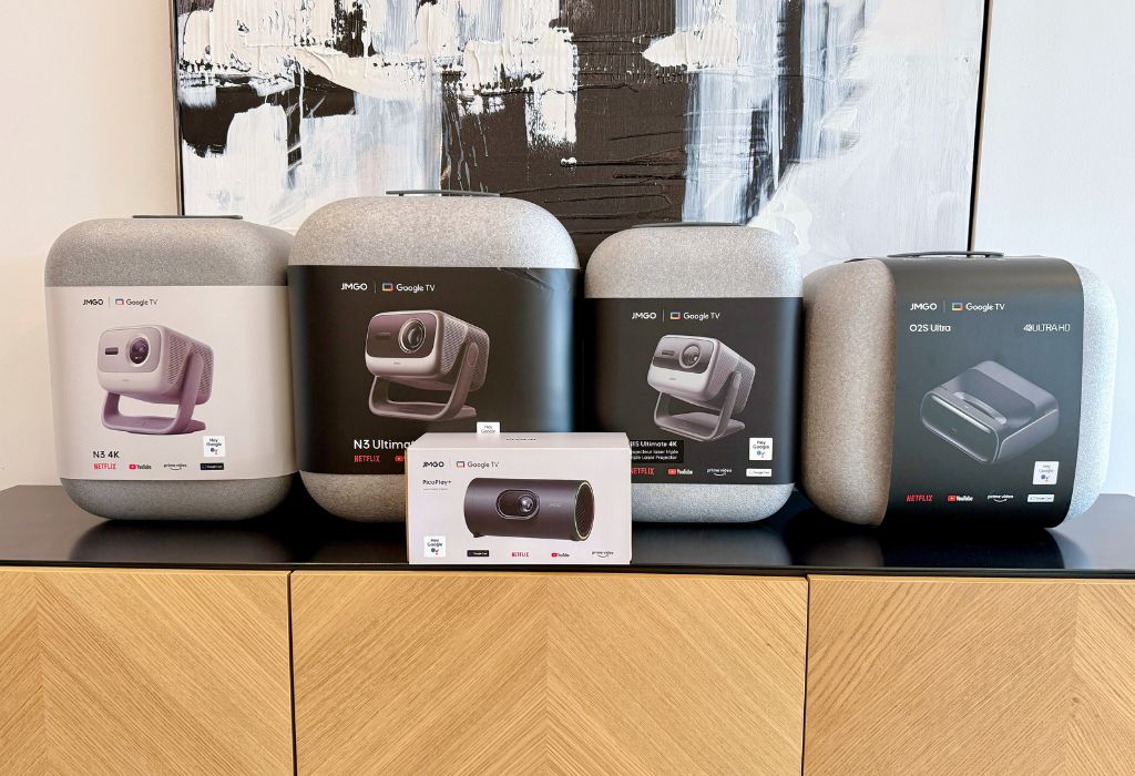 The boxed line-up of JMGO projectors