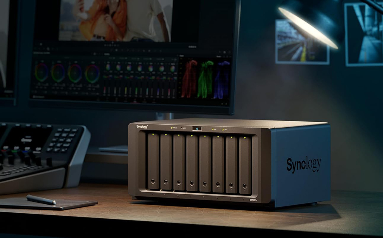 NAS Synology avec moniteur d’étalonnage des couleurs