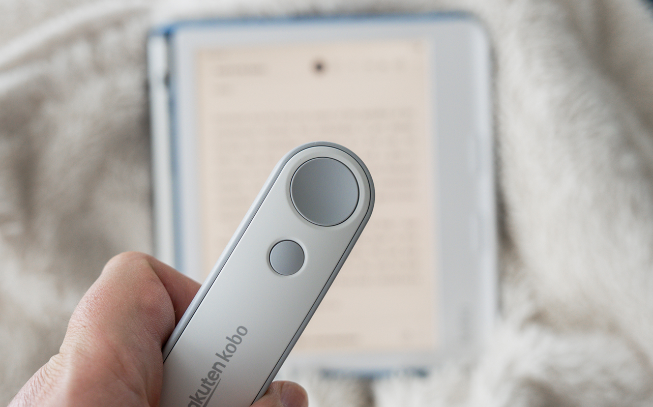 Kobo Remote in front of Libra Colour eReader.