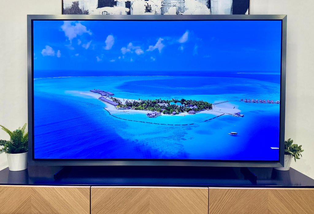 Samsung S95H review Banner