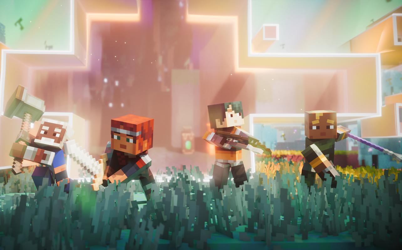 Quatre héros de Minecraft Dungeons II réunis avec différentes armes dans un environnement coloré.