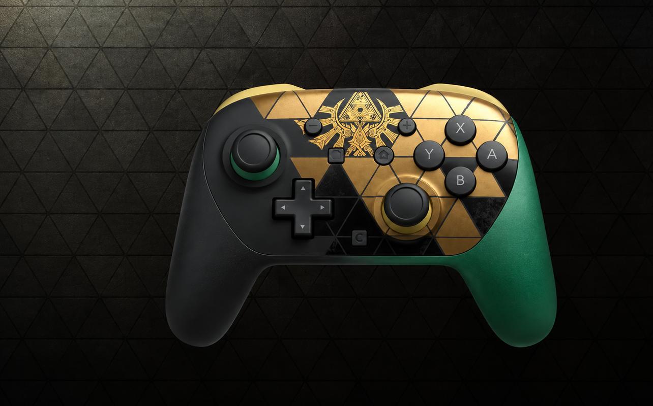 Nintendo Switch 2 Pro Controller – The Legend of Zelda – 40th Anniversary Edition centred on a dark Triforce-pattern background.