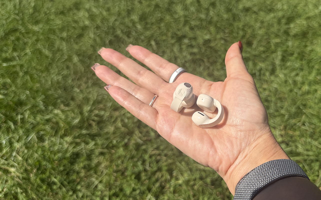 The Sennheiser Accentum Clip buds in hand.